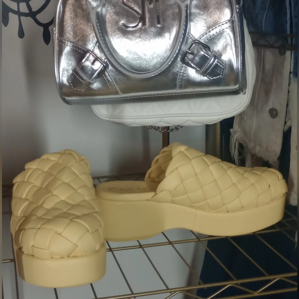 Shoes. Circus by Sam Edelman. Size: 9. Color: Butter Yellow. NWT. - Picture 2 of 7